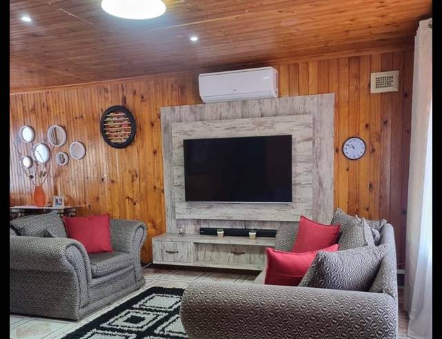 6 BEDROOM HOUSE FOR SALE IN SHALLCROSS